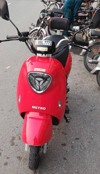 manufacturing yadea company name metro 1200w