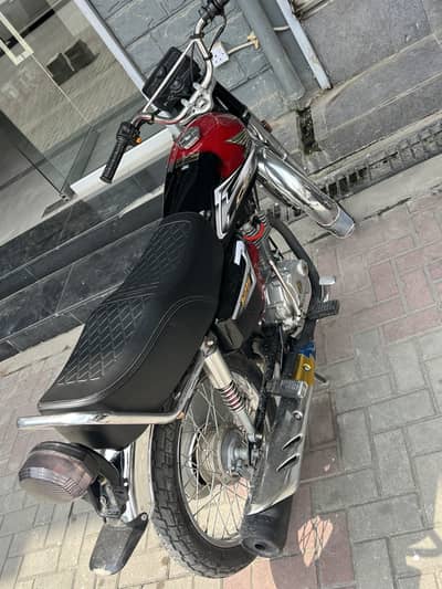 Honda 125 2023 model All punjab num double saman just buy and drive
