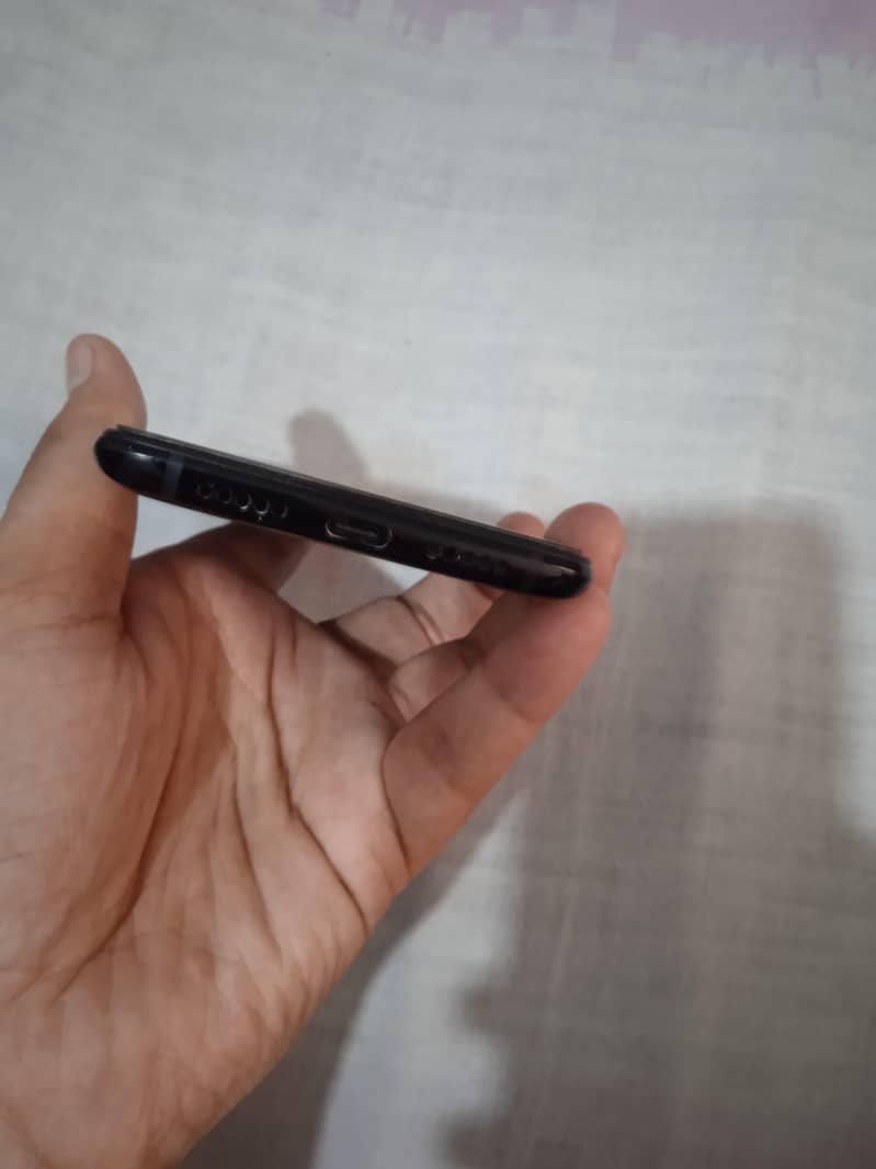 One Plus 6T 3