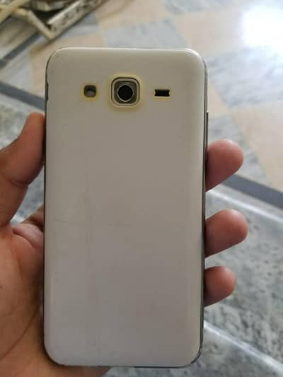 Samsung Mobile J5