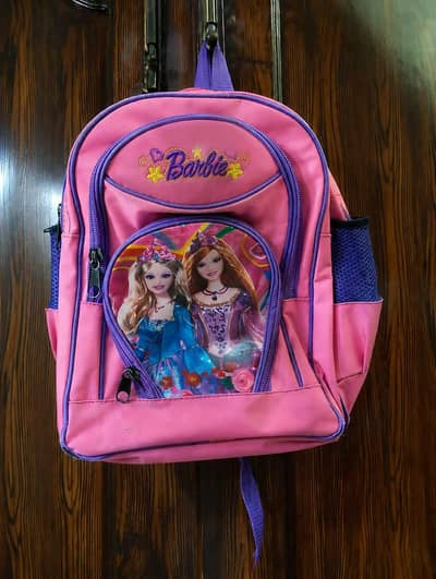 School Bagpack in neat clean condition