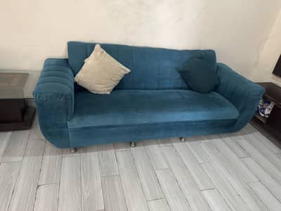 I want to sell this bueatiful sofa