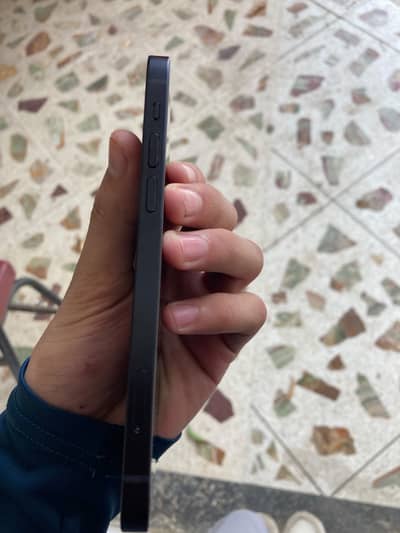 Iphone 12  jv