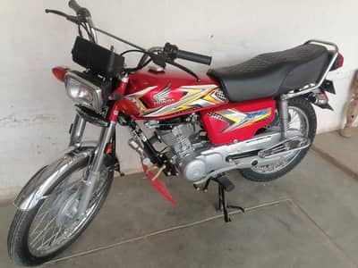 Brand new only 2500 driven honda 125
