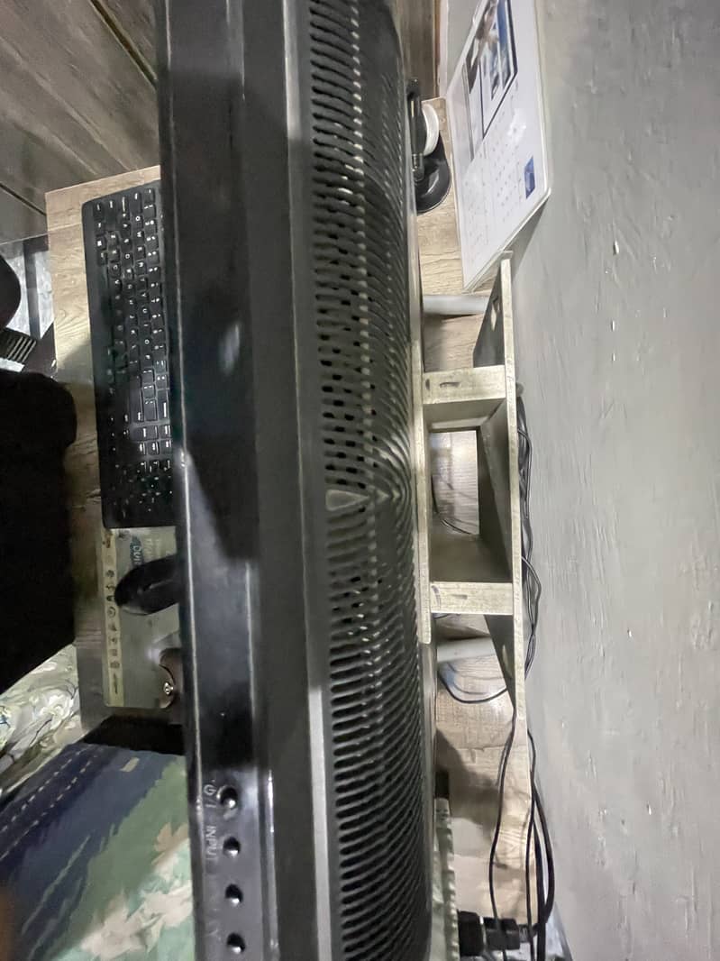 LG LED 4