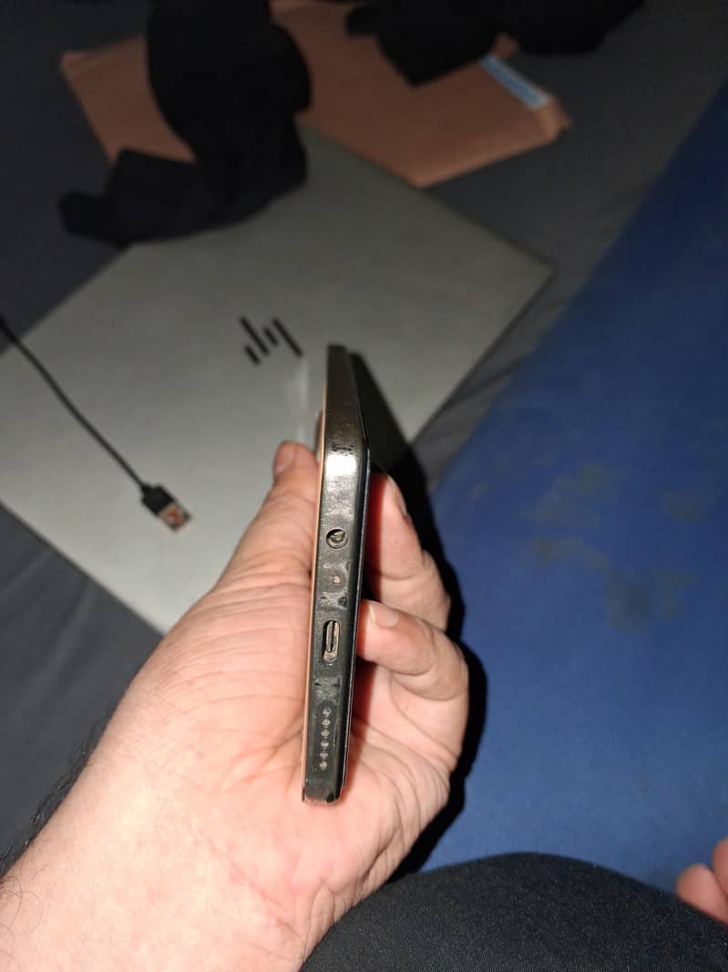 Tecno CAMON 30 1