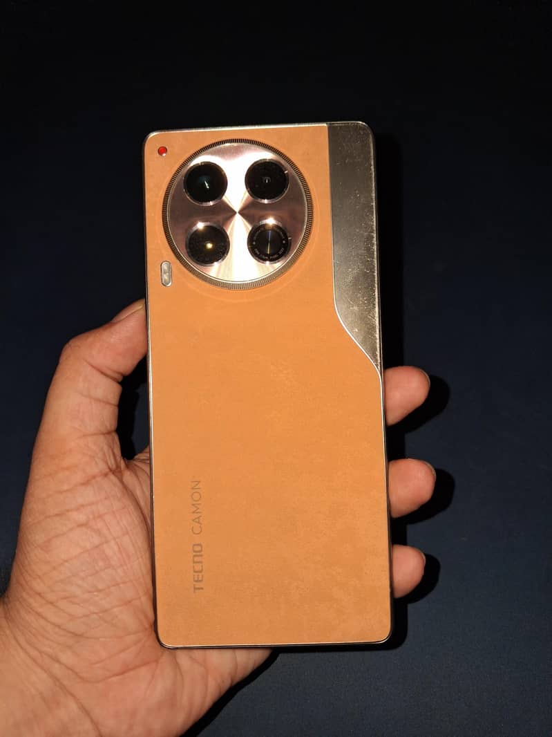 Tecno CAMON 30 13