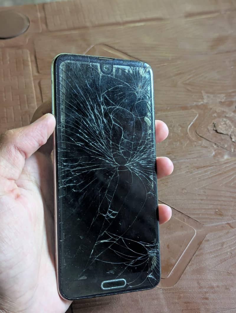 Sharp Aquos R2 PTA APPROVED 1