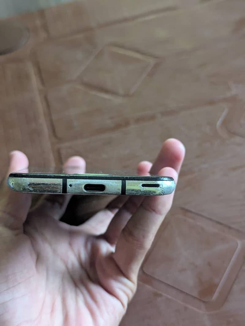 Sharp Aquos R2 PTA APPROVED 2