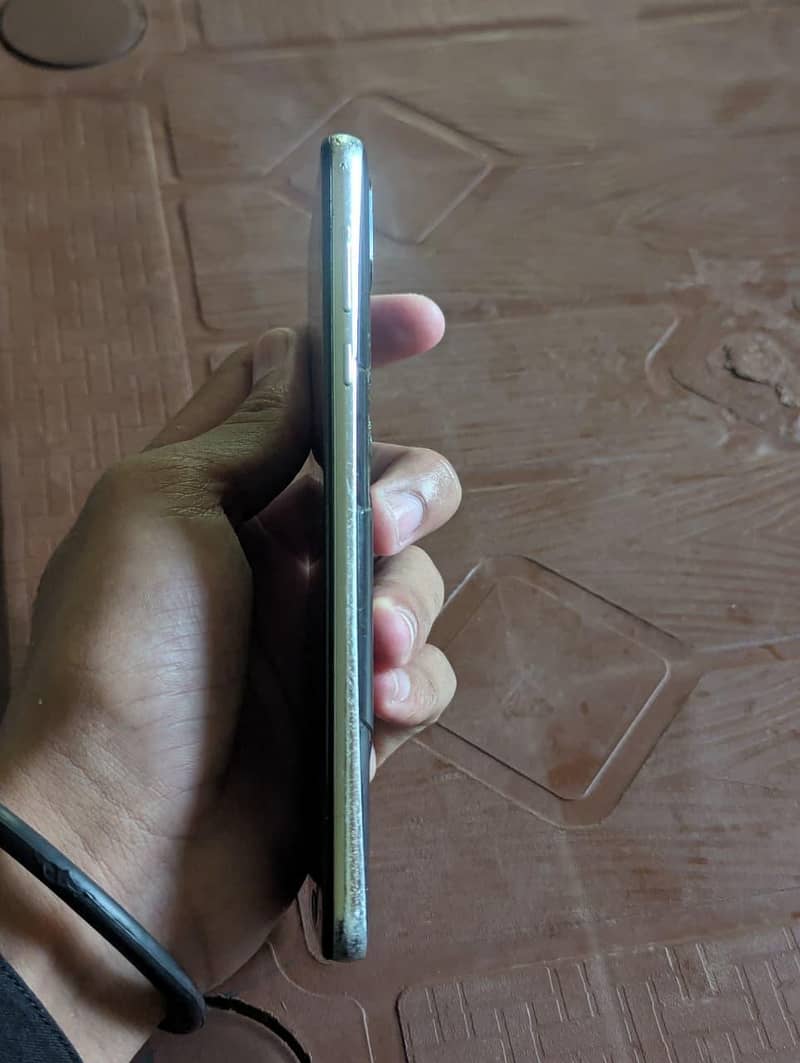Sharp Aquos R2 PTA APPROVED 5