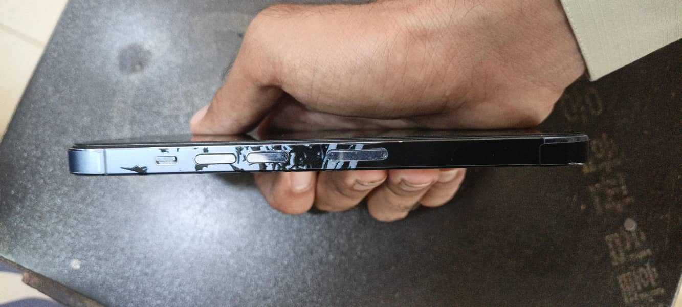 iPhone 13 pro 2
