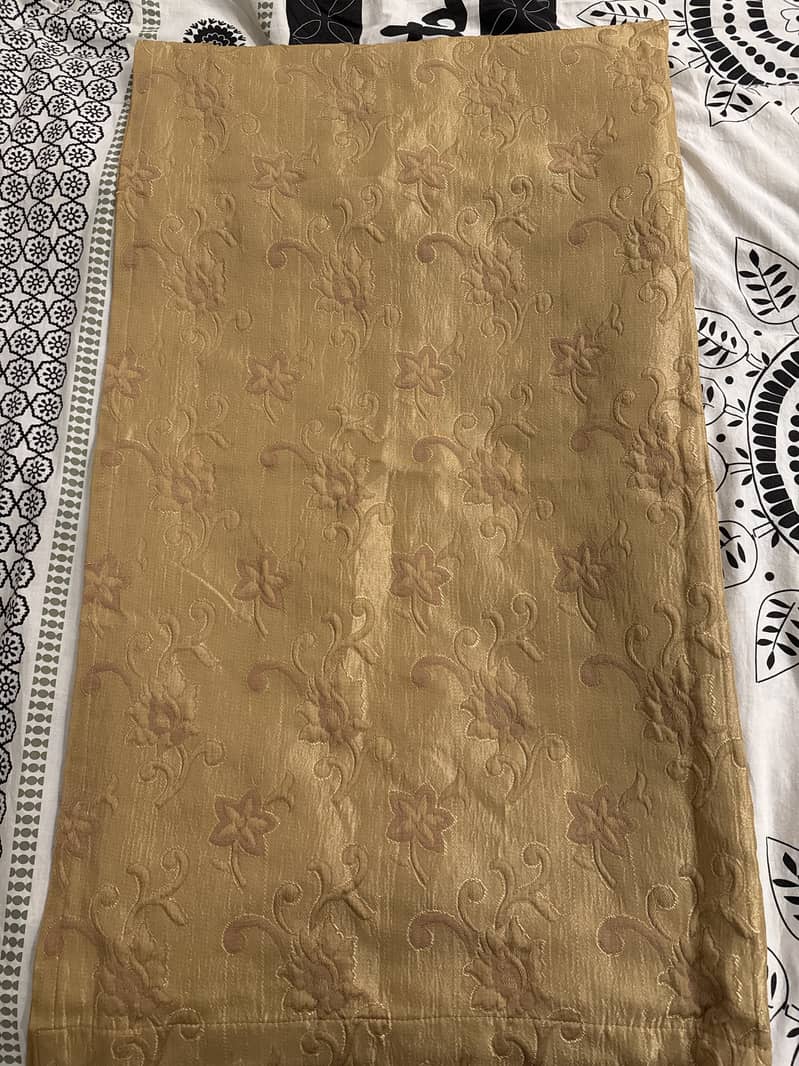 10 Curtains/Parday 0