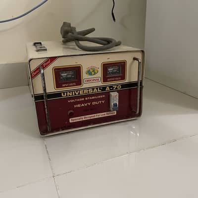 Universal A-70 7000 watts heavy duty Stablizer