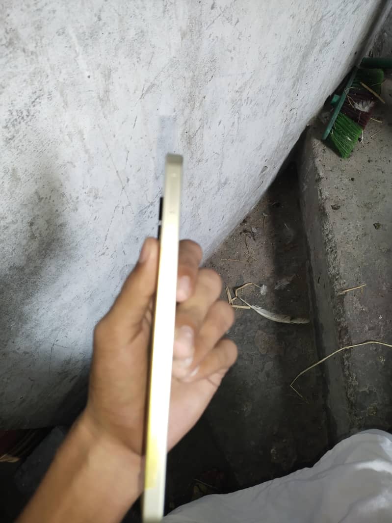 Samsung Mobile A06 1