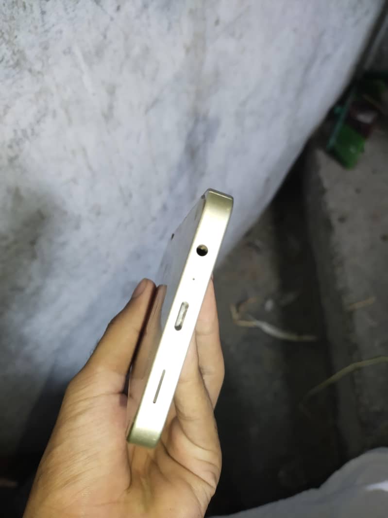 Samsung Mobile A06 2