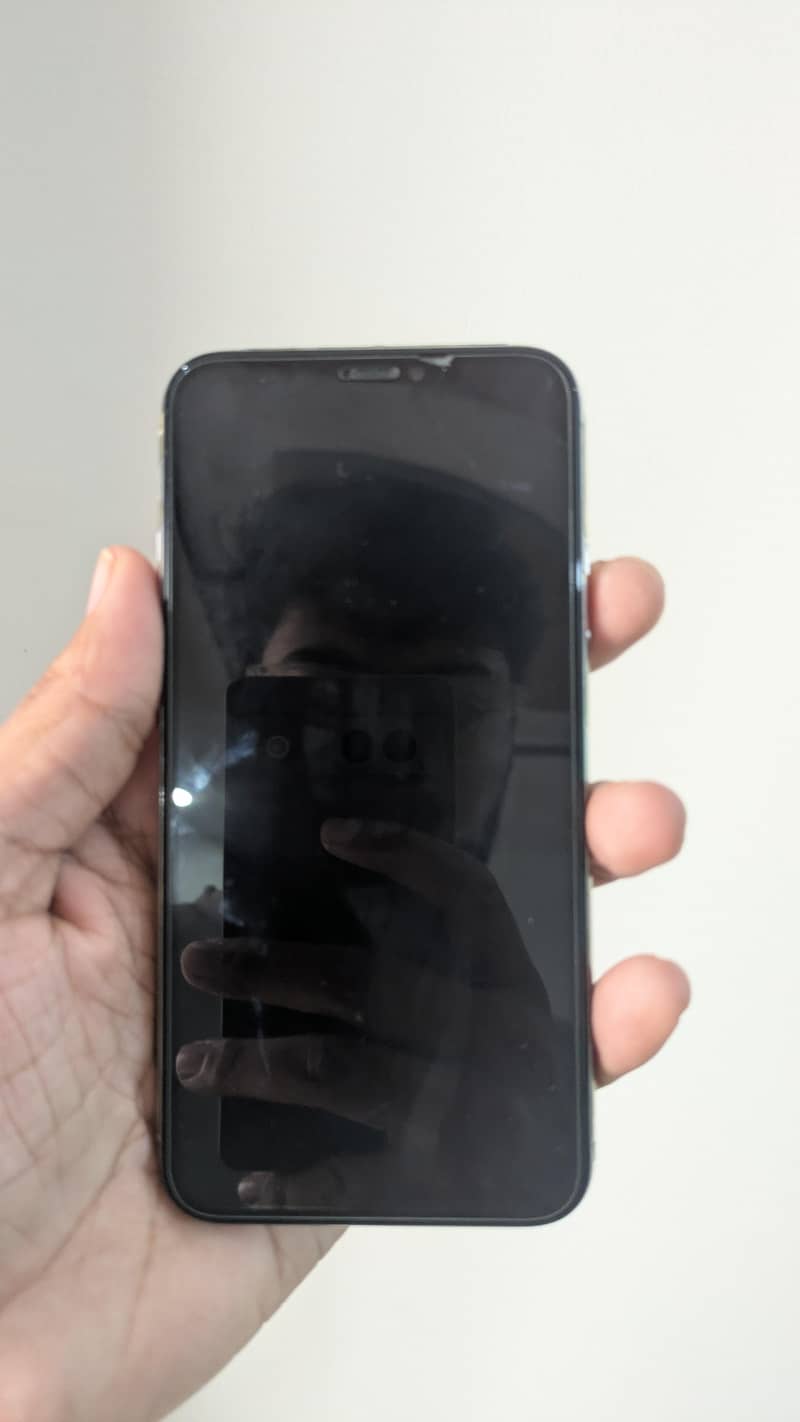 Apple iPhone X 3