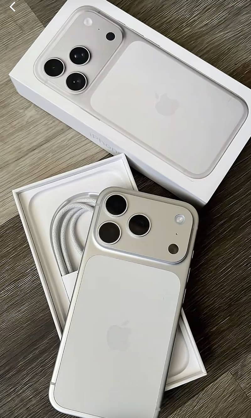 Apple iPhone 17 Pro Max 0