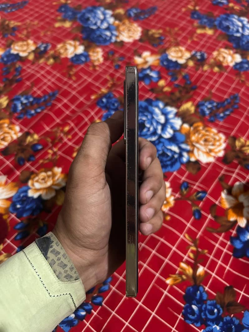 Infinix Note 40 4
