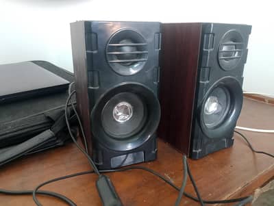 speakers used but condition is 10/10