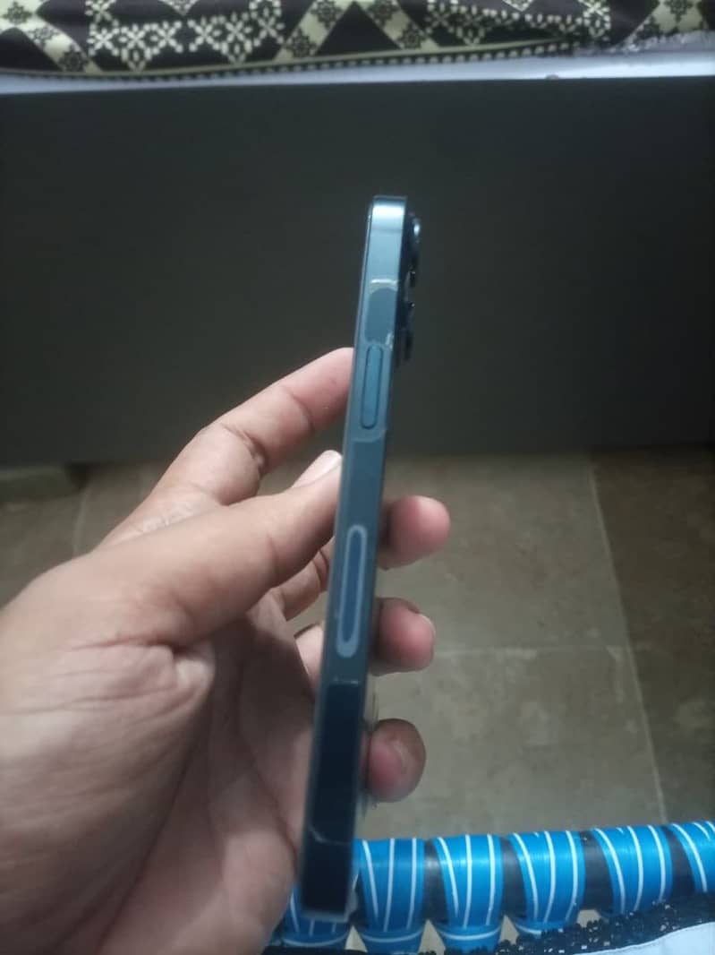 Apple iPhone 14 1
