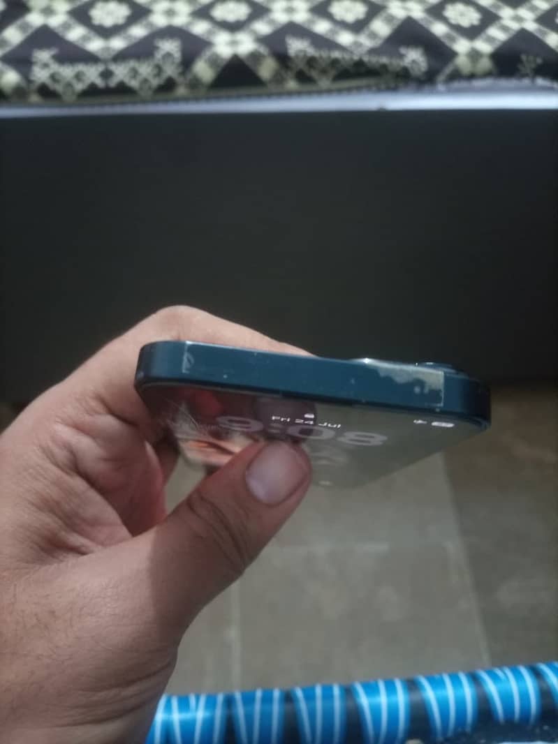 Apple iPhone 14 2
