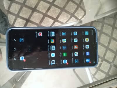 INFINIX HOT 8 (4.64)