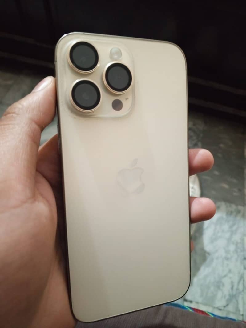 Apple iPhone 14 Pro Max Scratch less 256 GB water pack condition 10 10 1