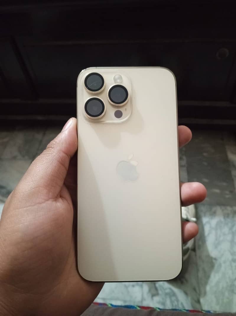Apple iPhone 14 Pro Max Scratch less 256 GB water pack condition 10 10 4