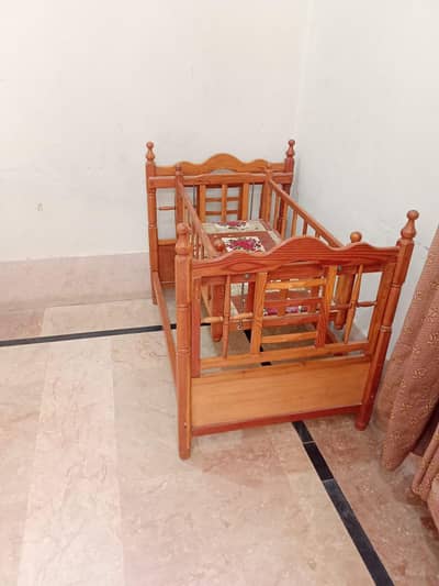 baby cot