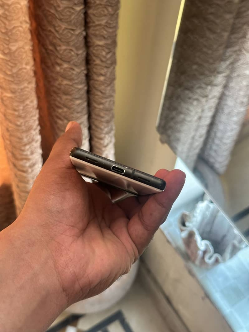 Google Pixel 6a 5