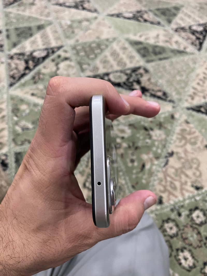 Xiaomi 15 4