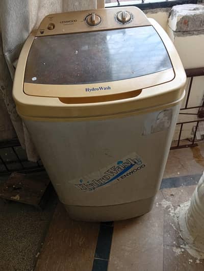 Washing machine and dryer in good condition