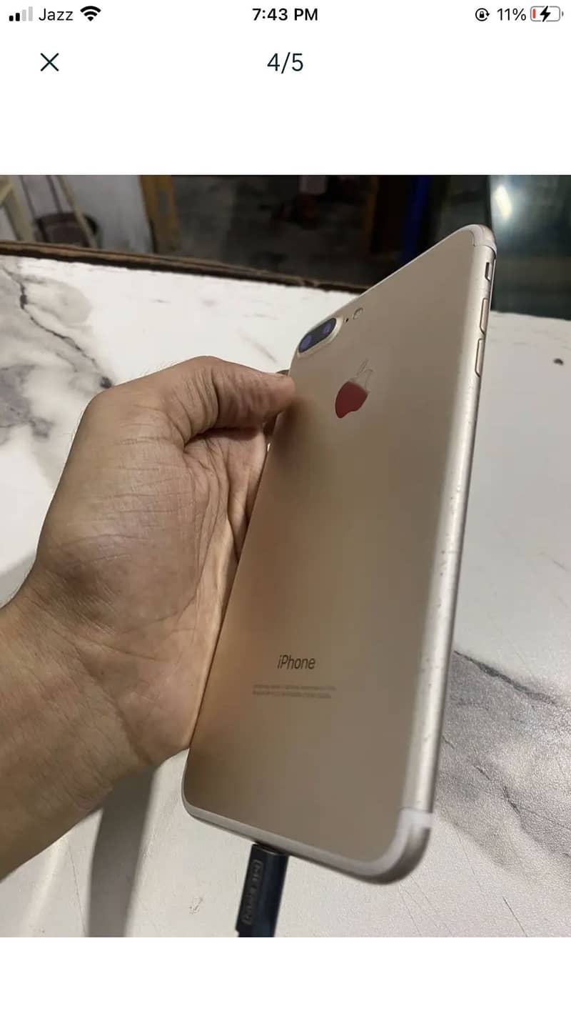 Apple iPhone 7 Plus 5