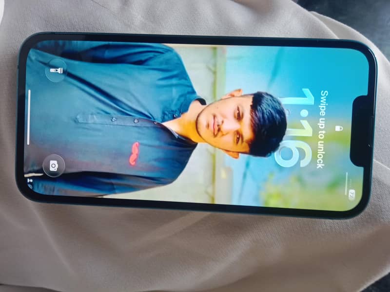 Apple iPhone 13 1