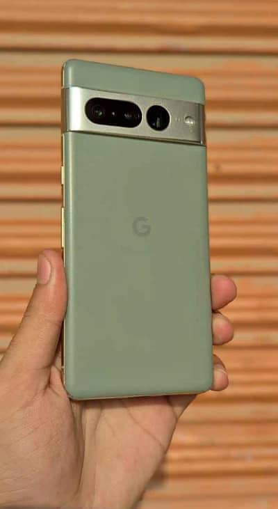 Google Pixel 7 Pro 12 GB RAM 256 GB storage full box urgent for sale
