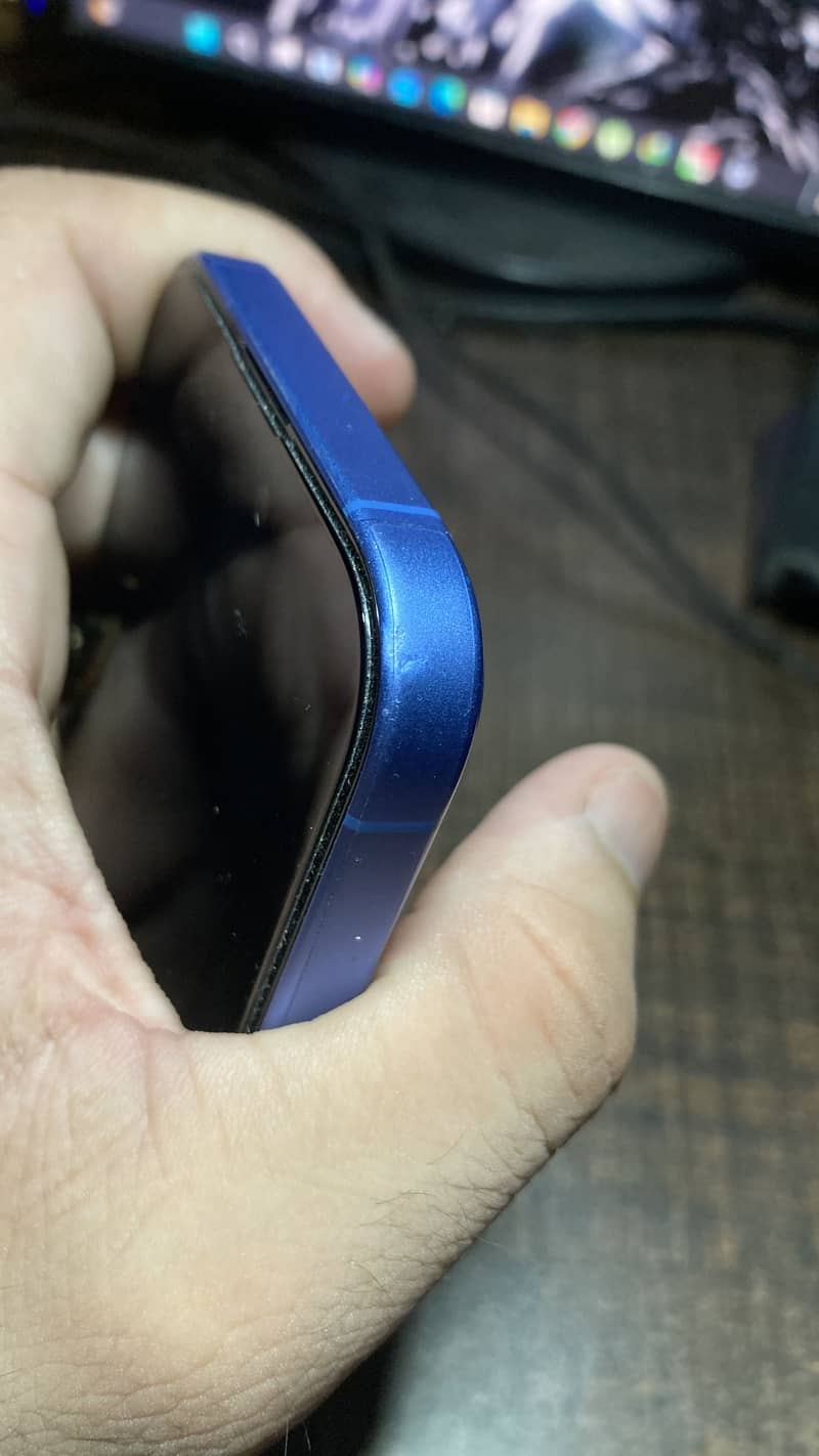 Apple iPhone 16 1