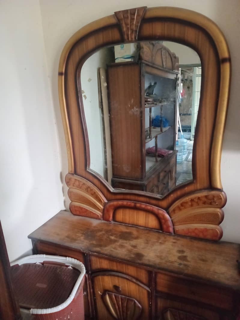 dressing table 1