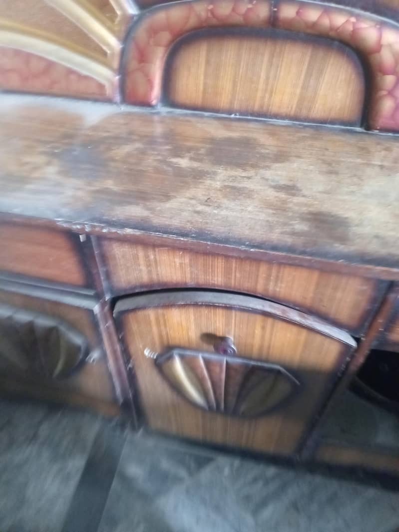 dressing table 4