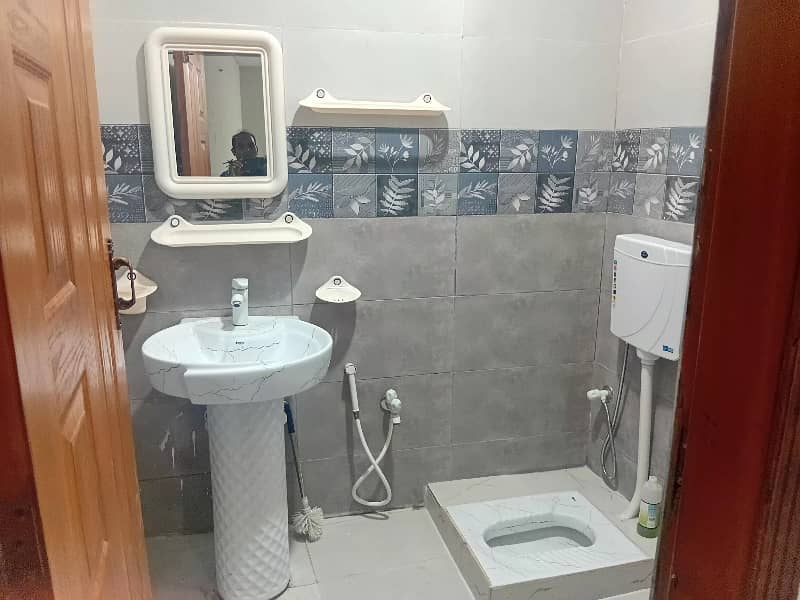 Upper Portion Available For Rent 3