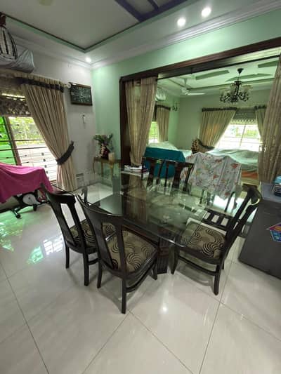 6 SEATER DINING TABLE