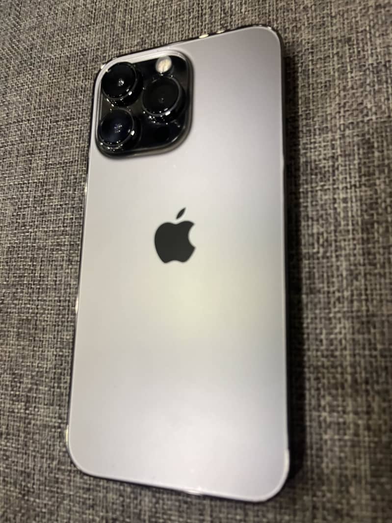 Apple iPhone 13 Pro 1
