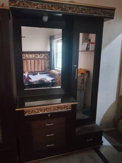 Dressing Table and Iron Stand for Sale