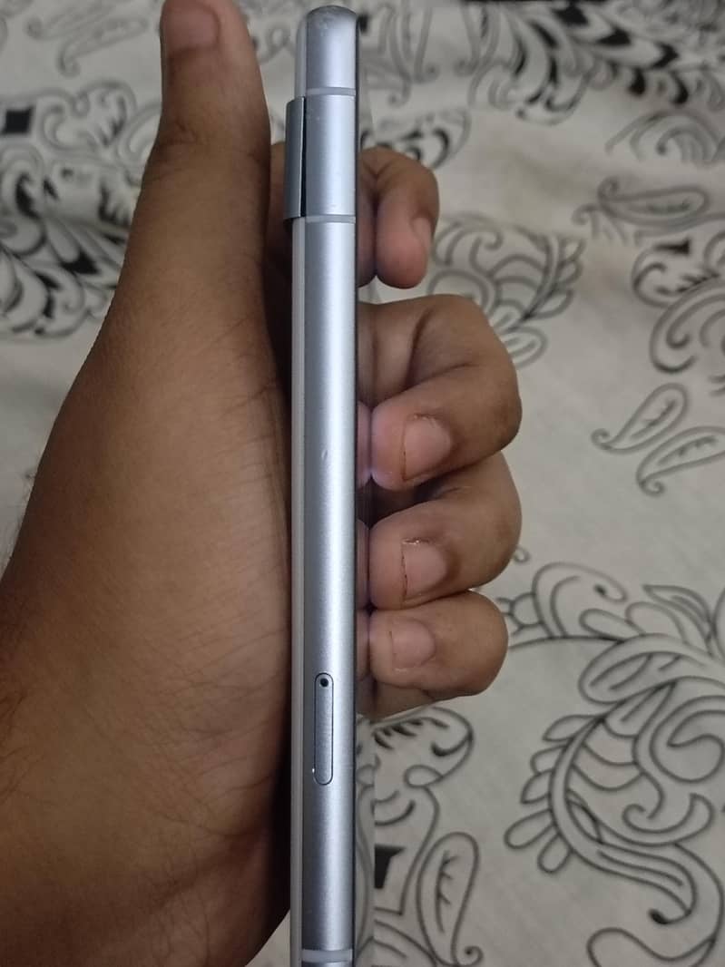 Google Pixel 7a 3