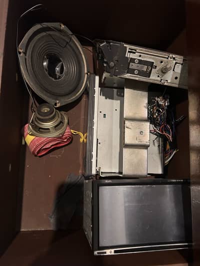 3 multimedia and speaker