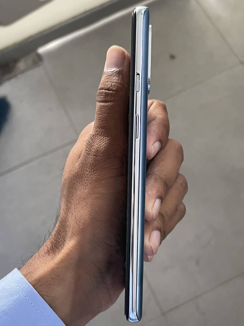 One Plus 8T 4
