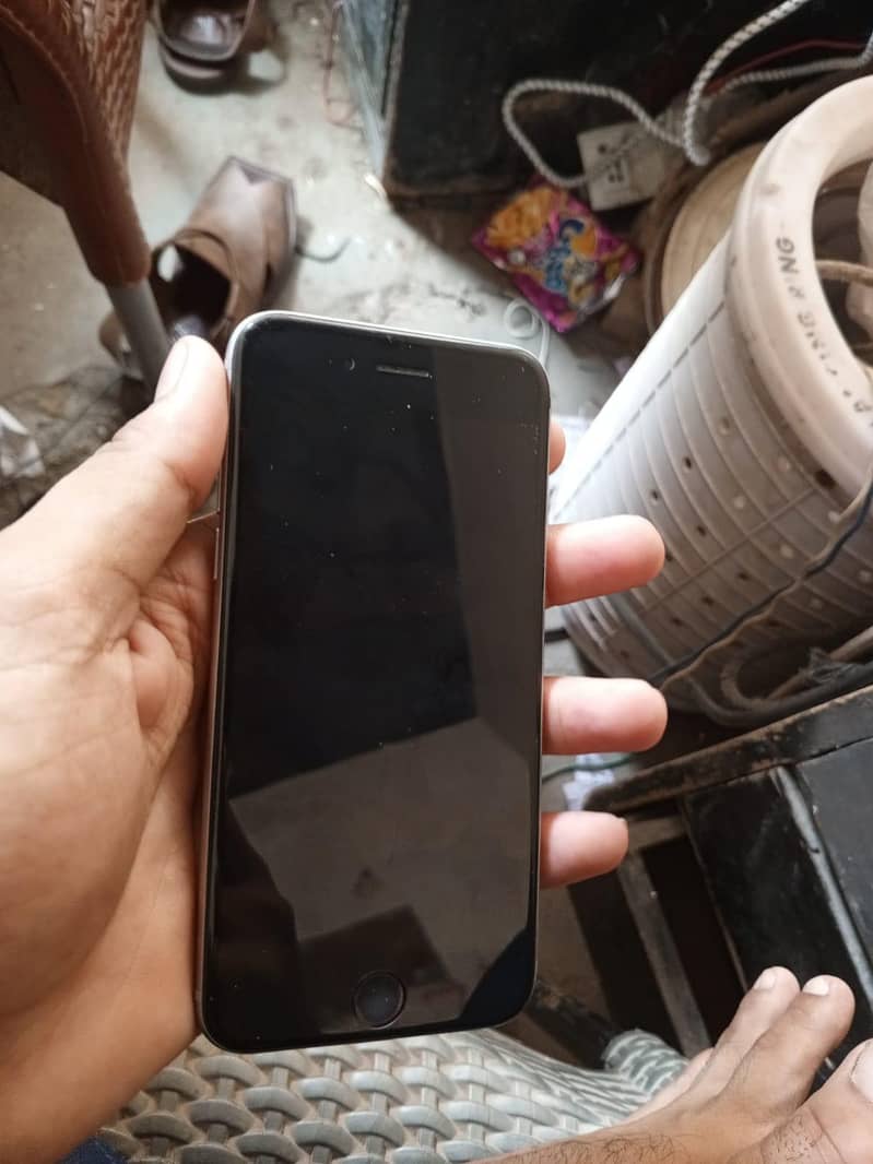 Apple iPhone 6 1