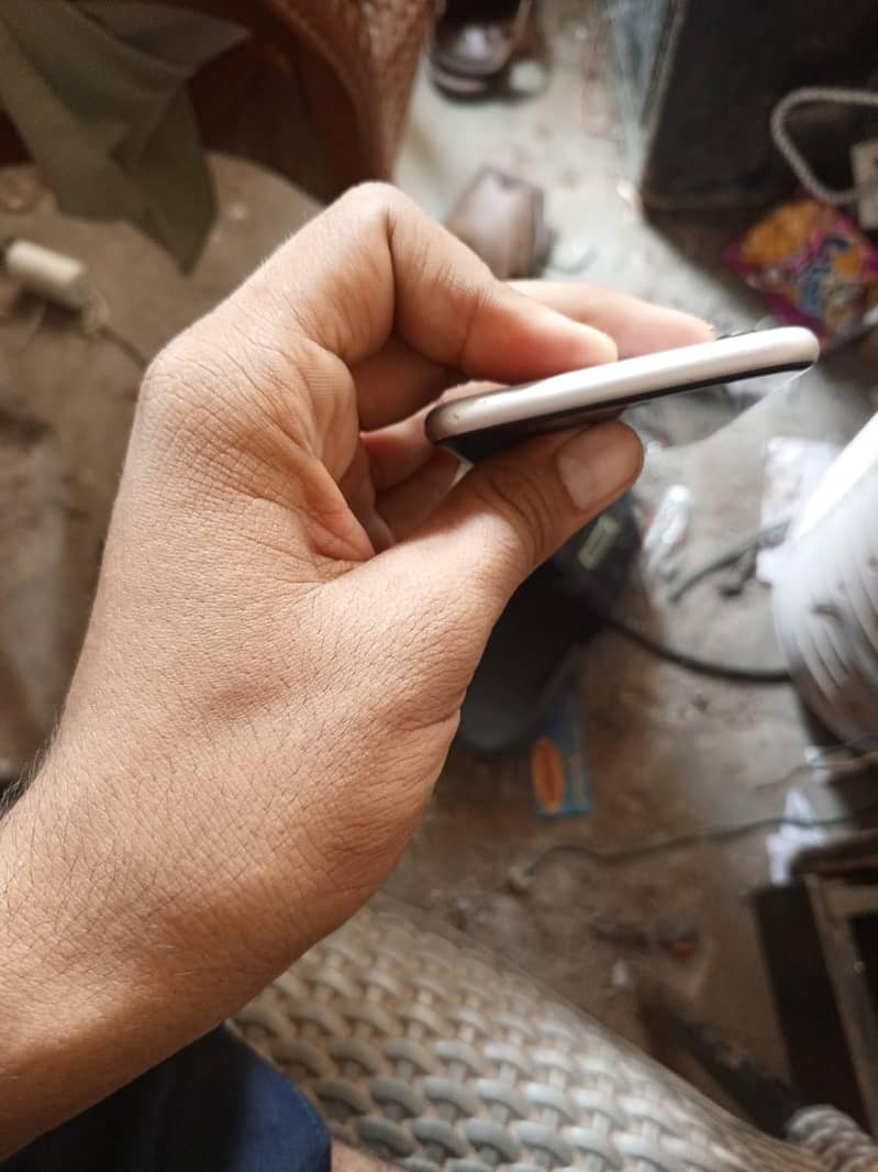Apple iPhone 6 4
