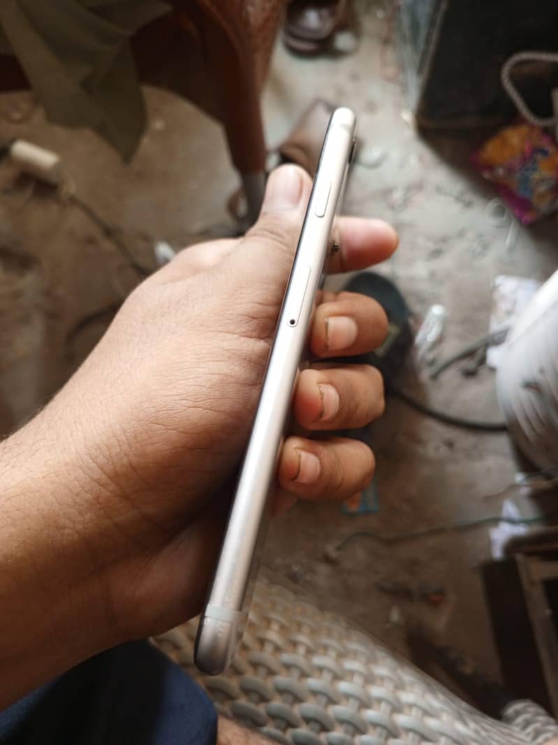 Apple iPhone 6 5