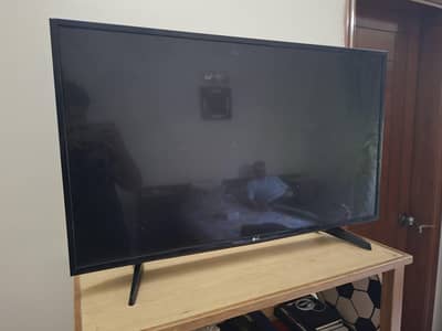 LG 43LH590V 43-Inch Smart TV – For Parts / Dead Motherboard (Panel OK)