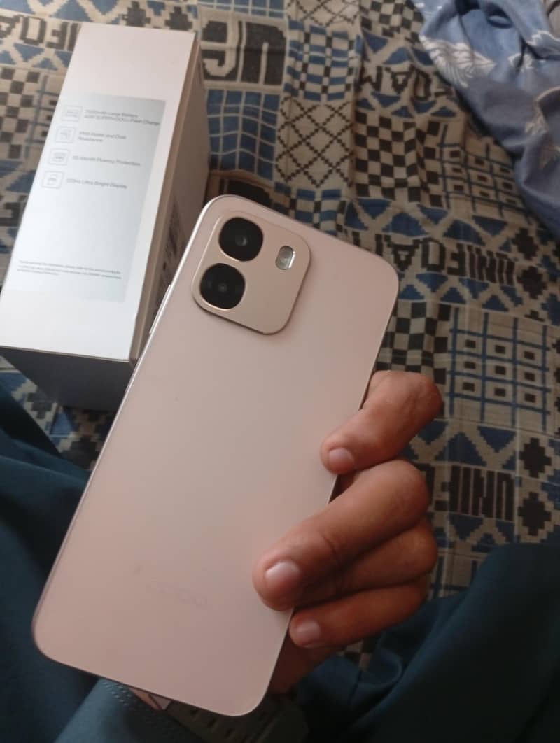 OPPO A6 0